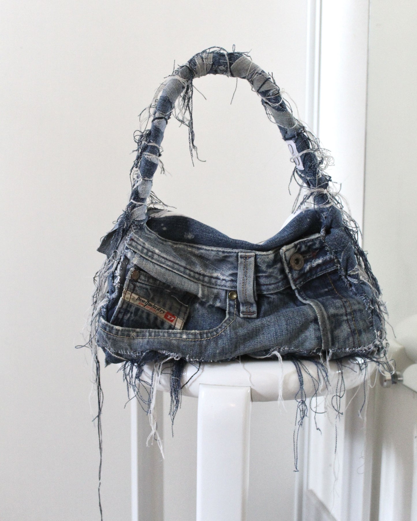 Singular denim bag