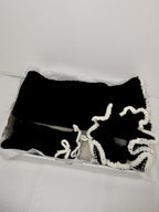 Box containing mittens, 1 scrunchie and 1 scarf (Pre-order)